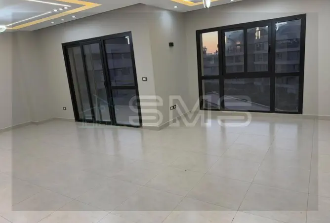 121653761 - Property Image 2