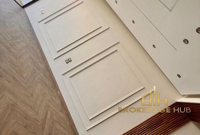 98000100 - Property Image 3