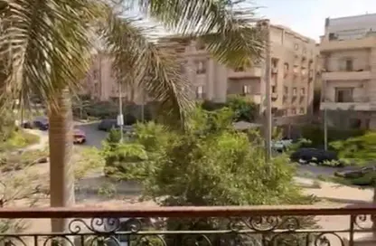 Apartment - 3 Bedrooms - 3 Bathrooms for sale in Area A - Ganoob El Acadimia - New Cairo City - Cairo
