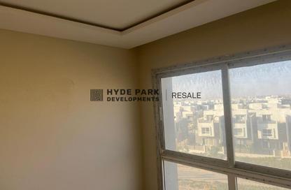 Apartment - 3 Bedrooms - 3 Bathrooms for sale in Park Corner - Hyde Park - New Cairo City - Cairo