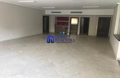 Office Space - 7 Bedrooms - 5 Bathrooms for rent in Degla Square - Degla - Hay El Maadi - Cairo