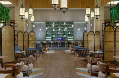 Retail - Studio - 2 Bathrooms for sale in Palm Hills October - Cairo Alexandria Desert Road - 6 October City - Giza