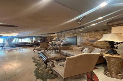 Apartment - 3 Bedrooms - 3 Bathrooms for sale in Al Geish Road - Glim - Hay Sharq - Alexandria