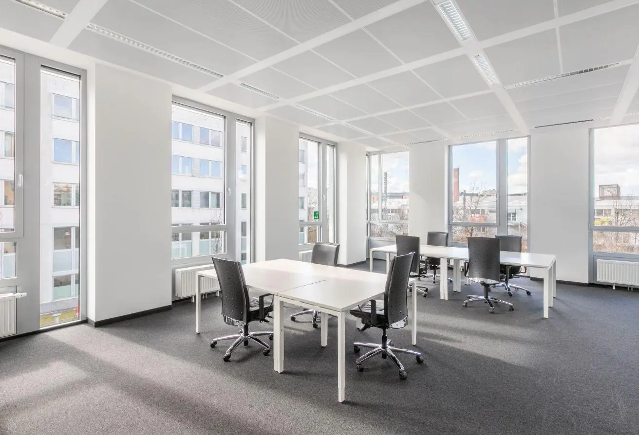 83988060 - Property Main Image