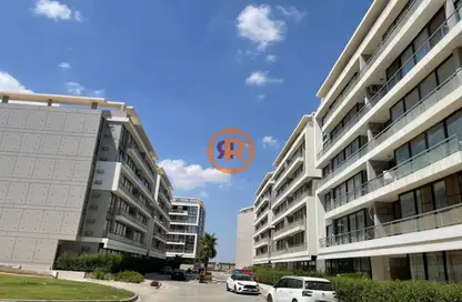 Apartment - 3 Bedrooms - 3 Bathrooms for sale in lakefront - Hadayek October - 6 October City - Giza