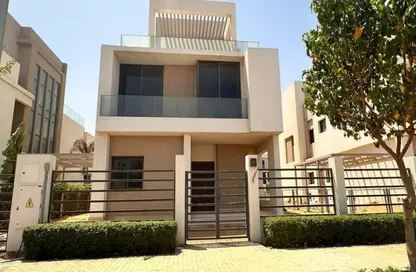 Villa - 3 Bedrooms - 4 Bathrooms for sale in Moon Residences - Fifth Square - The 5th Settlement - New Cairo City - Cairo