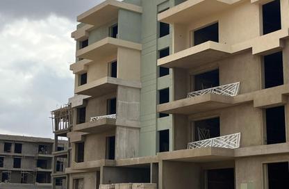 Apartment - 3 Bedrooms - 3 Bathrooms for sale in Green 6 - 6 October Compounds - 6 October City - Giza