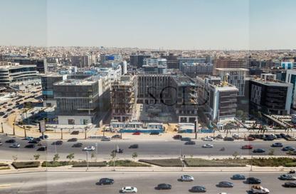 مساحات مكتبية - استوديو - 2 حمامات للبيع في إيت بيزنس هب - شارع التسعين الشمالي - التجمع الخامس - مدينة القاهرة الجديدة - القاهرة