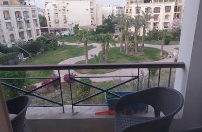 Apartment - 3 Bedrooms - 2 Bathrooms for sale in Hadayek Al Mohandessin - 4th District - Sheikh Zayed City - Giza