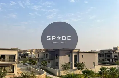 Villa - 4 Bedrooms - 4 Bathrooms for sale in Swan Lake Residence - 5th Settlement Compounds - The 5th Settlement - New Cairo City - Cairo