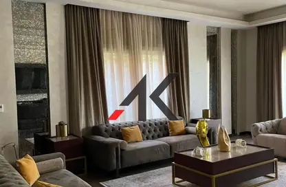 منزل مزدوج - 3 غرف نوم - 4 حمامات للبيع في رويال ميدوز - كمبوندات الشيخ زايد - الشيخ زايد - الجيزة