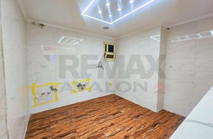 Apartment - 3 Bedrooms - 2 Bathrooms for sale in El-Nabil Amr Ibrahim St. - Ibrahimia - Hay Wasat - Alexandria