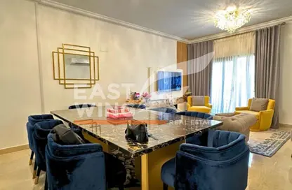 شقة - 3 غرف نوم - 2 حمامات للبيع في مون ريزيدنس - فيفث سكوير - التجمع الخامس - مدينة القاهرة الجديدة - القاهرة