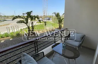 Apartment - 1 Bedroom - 1 Bathroom for sale in The Fourteen Golf Residences - Uptown Cairo - Mokattam - Cairo