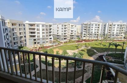 Apartment - 3 Bedrooms - 3 Bathrooms for sale in Hyde Park - New Cairo City - Cairo