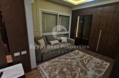 Townhouse - 5 Bedrooms - 5 Bathrooms for rent in Hyde Park Business District Mall - South Teseen St. - The 5th Settlement - New Cairo City - Cairo