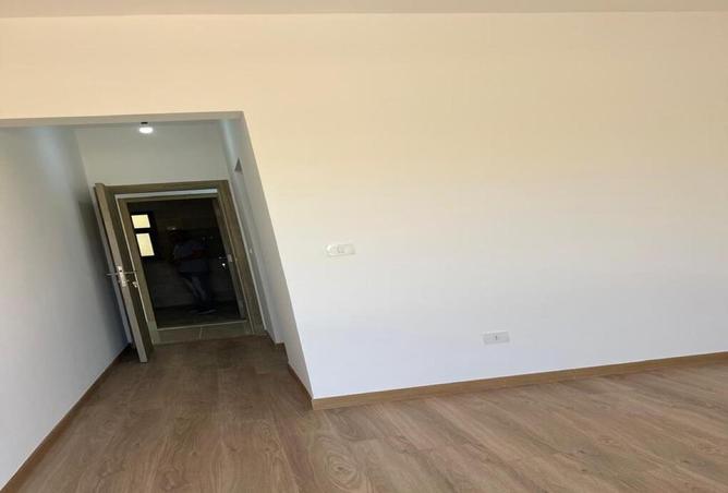 8540545 - Property Image 3