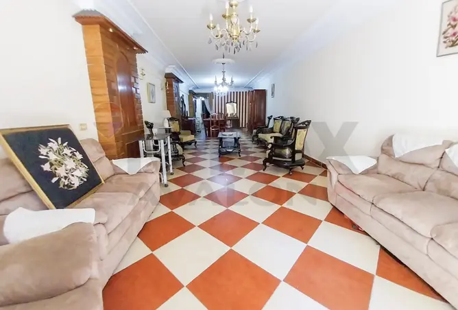104890303 - Property Image 2