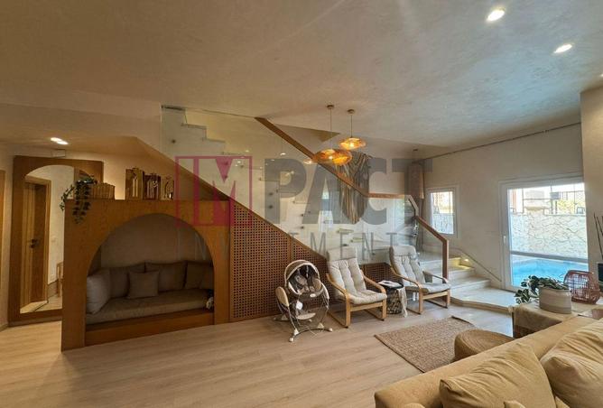 77053218 - Property Image 2