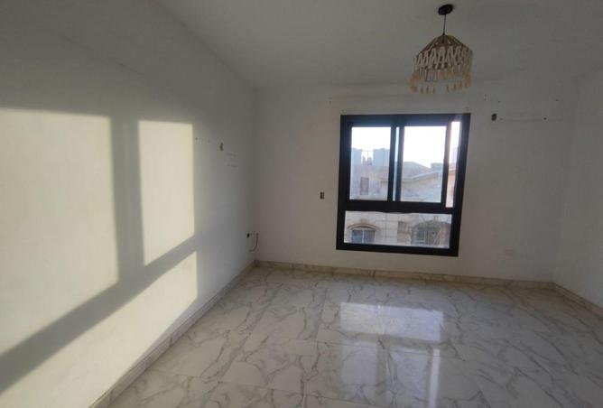 8720196 - Property Image 2