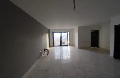 Apartment - 2 Bedrooms - 1 Bathroom for rent in Zahraa El Maadi - Hay El Maadi - Cairo