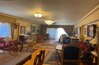 Apartment - 3 Bedrooms - 3 Bathrooms for sale in Abou Al Karamat St. - Al Agouza - Giza