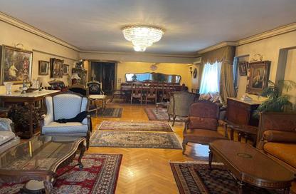 Apartment - 3 Bedrooms - 3 Bathrooms for sale in Abou Al Karamat St. - Al Agouza - Giza