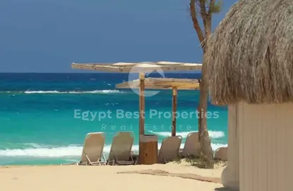 شاليه - 3 غرف نوم - 4 حمامات للبيع في بيت البحر - سيدي حنيش - الساحل الشمالي