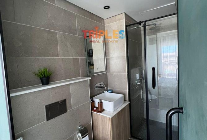 97440155 - Property Image 3
