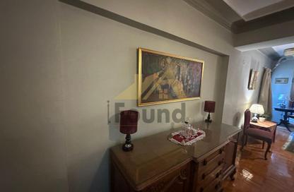 Apartment - 2 - 1 for rent in Yehia Ibrahim St. - Zamalek - Cairo