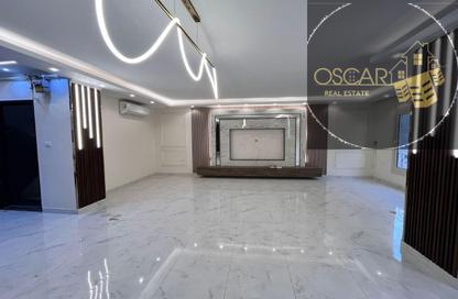 Office Space - 3 Bedrooms - 2 Bathrooms for rent in Mosadak St. - Dokki - Giza