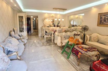 Apartment - 3 Bedrooms - 2 Bathrooms for sale in Smouha - Hay Sharq - Alexandria