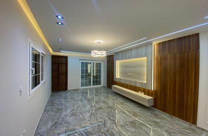 Apartment - 3 Bedrooms - 2 Bathrooms for sale in Gate 1 - Khofo - Hadayek El Ahram - Giza