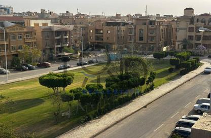 Apartment - 6 Bedrooms - 4 Bathrooms for sale in Al Sheikh Hassan Maamoun St. - El Yasmeen 7 - El Yasmeen - New Cairo City - Cairo