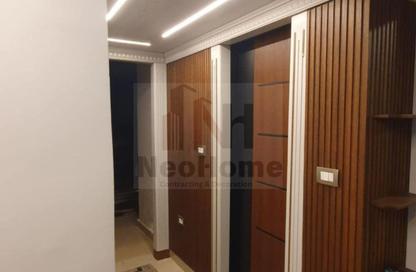شقة - 3 غرف نوم - 3 حمامات للايجار في مدينة وصال - كمبوندات الشروق - مدينة الشروق - القاهرة