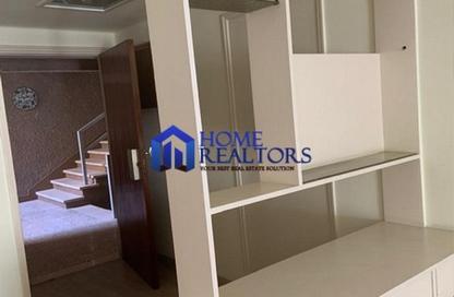 Apartment - 2 Bedrooms - 1 Bathroom for rent in Victoria Square - Degla - Hay El Maadi - Cairo