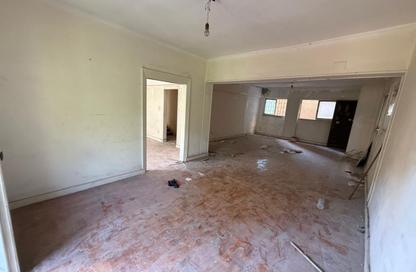 Apartment - 3 Bedrooms - 1 Bathroom for sale in Mohi Al Din Abou El Ezz St. - Dokki - Giza Apartment - 3 Bedrooms - 1 Bathroom for sale in Mohi Al Din Abou El Ezz St. - Dokki - Giza