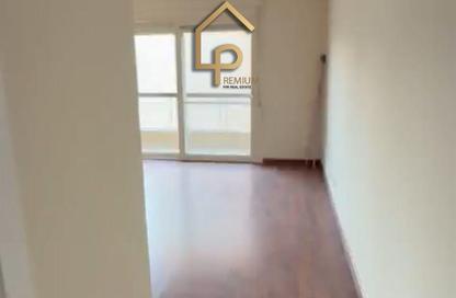 شقة - 4 غرف نوم - 4 حمامات للايجار في نيو جيزة - طريق مصر اسكندرية الصحراوي - مدينة 6 أكتوبر - الجيزة شقة - 4 غرف نوم - 4 حمامات للايجار في نيو جيزة - طريق مصر اسكندرية الصحراوي - مدينة 6 أكتوبر - الجيزة