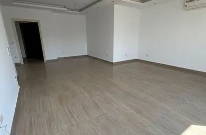 شقة - 2 غرف نوم - 3 حمامات للايجار في ذا كورت ياردز - كمبوندات الشيخ زايد - الشيخ زايد - الجيزة