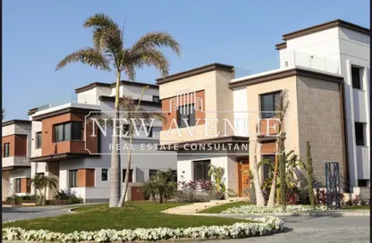 Villa - 4 Bedrooms - 3 Bathrooms for sale in Azzar 2 - 5th Settlement Compounds - The 5th Settlement - New Cairo City - Cairo