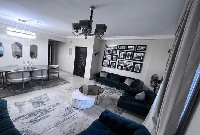 8651875 - Property Image 2