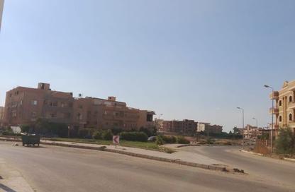 شقة - 3 غرف نوم - 2 حمامات للبيع في المجاورة الثانية - الحي الثالث شرق - مدينة الشروق - القاهرة