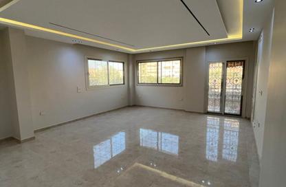 Apartment - 3 Bedrooms - 2 Bathrooms for sale in 8th District - Sheikh Zayed City - Giza