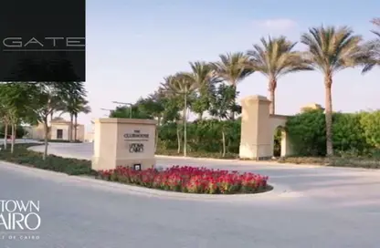 Townhouse - 3 Bedrooms - 4 Bathrooms for sale in Uptown Cairo - Mokattam - Cairo