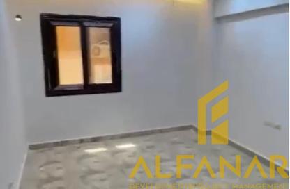 شقة - 2 غرف نوم - 1 حمام للبيع في شارع الجزيرة - المستثمرين الجنوبية - مدينة القاهرة الجديدة - القاهرة