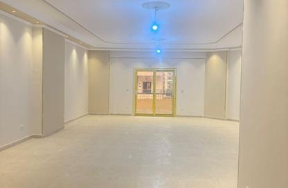 Apartment - 3 Bedrooms - 3 Bathrooms for rent in El Banafseg Apartment Buildings - El Banafseg - New Cairo City - Cairo