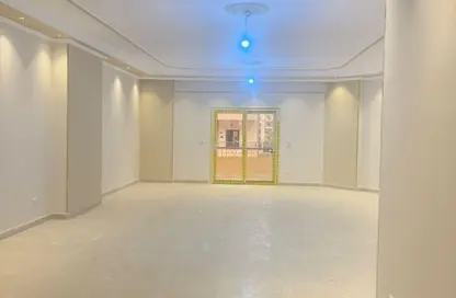 Apartment - 3 Bedrooms - 3 Bathrooms for rent in El Banafseg Apartment Buildings - El Banafseg - New Cairo City - Cairo