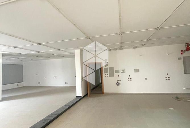 81835608 - Property Main Image