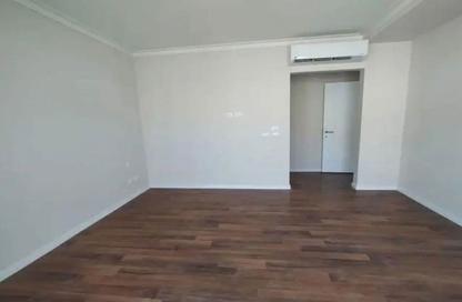 Apartment - 4 Bedrooms - 3 Bathrooms for sale in Pyramids Hills - Cairo Alexandria Desert Road - 6 October City - Giza