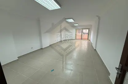 Apartment - 3 Bedrooms - 2 Bathrooms for rent in Smouha Square - Smouha - Hay Sharq - Alexandria